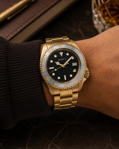 State men watch black - state, v