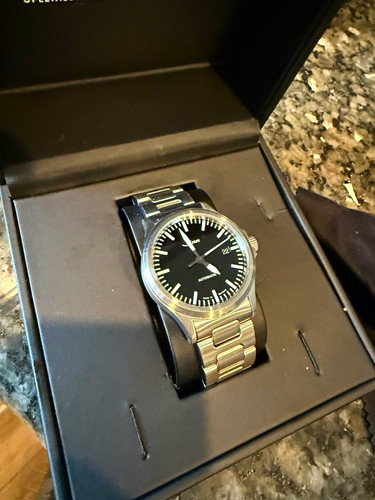 Sinn 556 automatic 38mm - automatic,