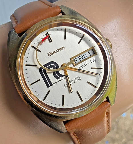 Vintage bulova men automatic - bulova,